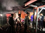 Quick respon Time Personil Polres Nias Selatan Membantu Memadamkan Kebakaran di Kantor Dinas Pendidikan, Kab. Nias Selatan
