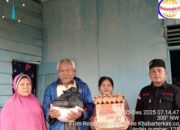 Pimpinan Khabarterkini.co Salurkan Paket Sembako bagi Lansia dan Warga Rentan