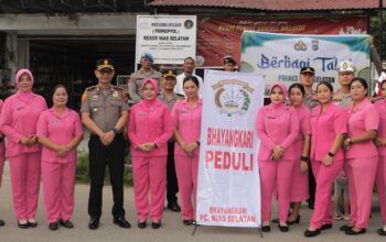 Ramadan Penuh Kepedulian, Polres Nias Selatan Tebar Takjil untuk Warga Teluk Dalam